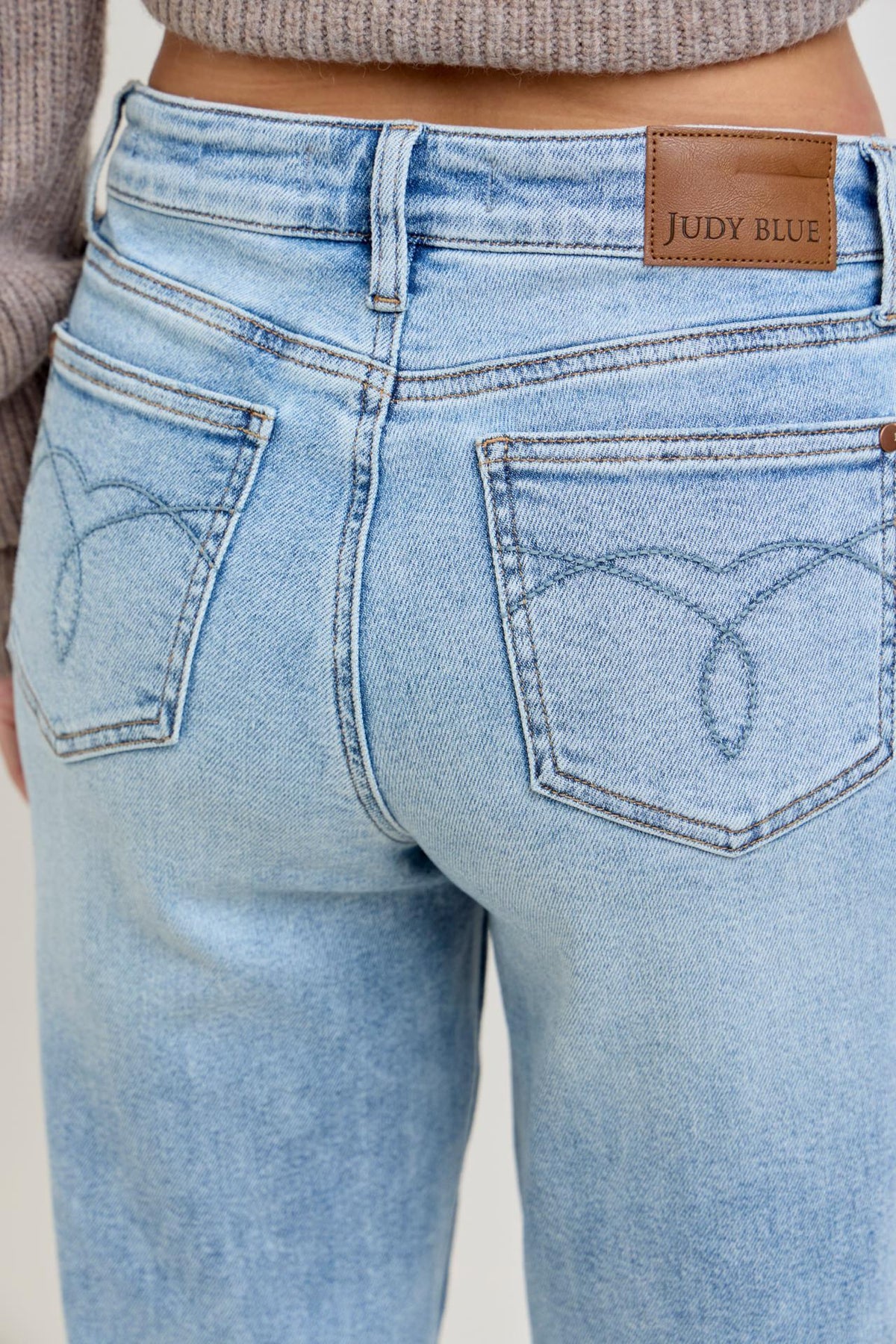 Petite Mid Rise Rigid Magic Straight Jeans - Light Wash - by Judy Blue