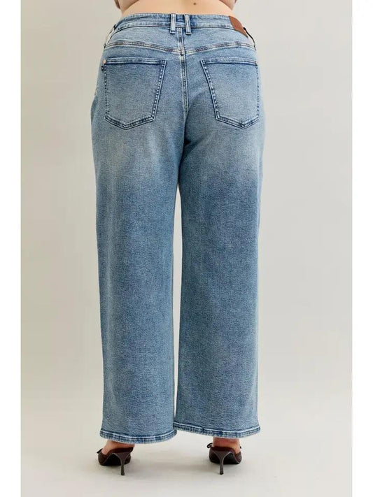 Plus High Waisted Wilhemina - Light Vintage Wash - by Judy Blue