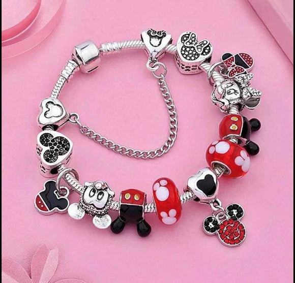 Pandora Disney Moments Mickey Mouse Heart Clasp Snake Chain Bracelet  599299C01-17