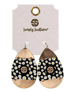 Embossed Earrring - Daisy - by Simply Southern